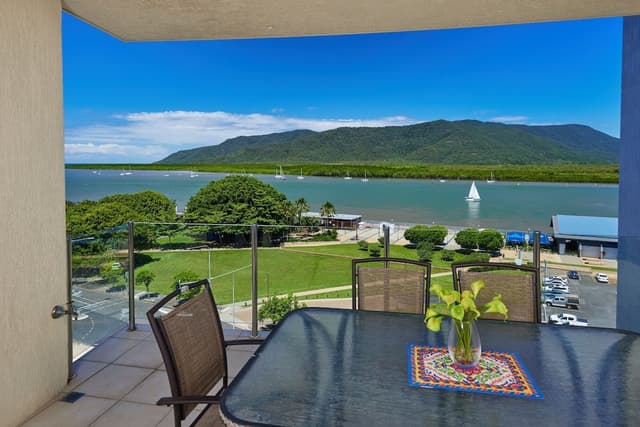 2 Bedroom Water View Apartment