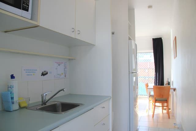 Studio, Balcony
