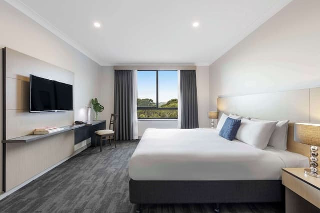 Deluxe 2 Bedroom Dual Key Apartment