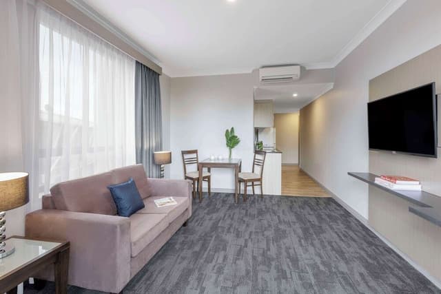 Executive 2 Bedroom Dual Key
