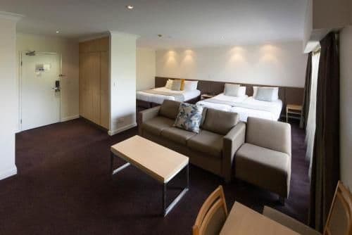 Deluxe Family Room