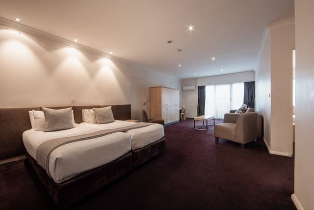 Executive Suite