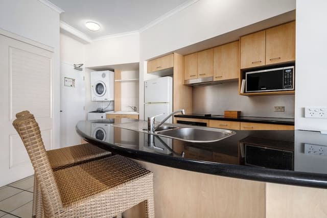 2 Bedroom Balcony - Poolside Tower