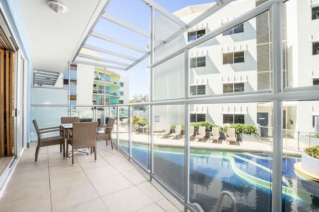 2 Bedroom Pool Entry - Poolside Tower