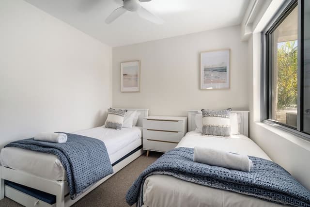 3 Bedroom Apartment - Seaspray Apartments - Property Adjacent