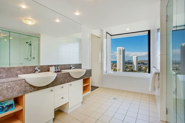 Room, 3 Bedrooms
