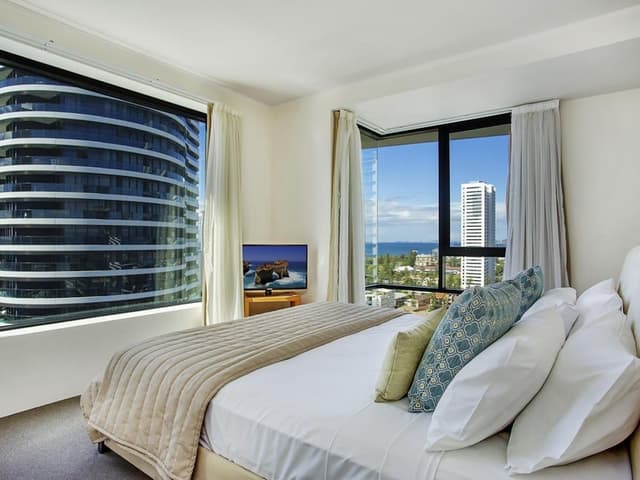 Room, 3 Bedrooms