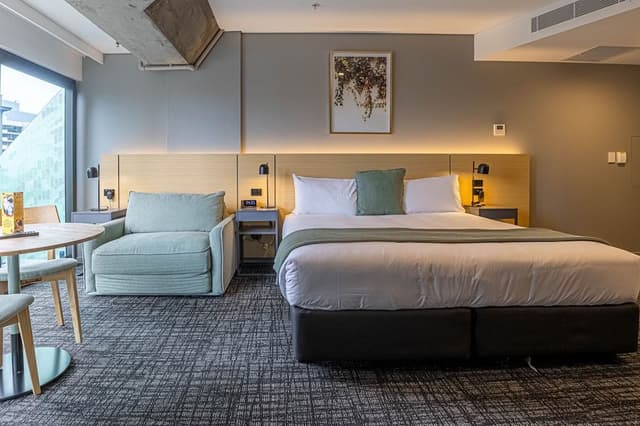 Corner Deluxe Room