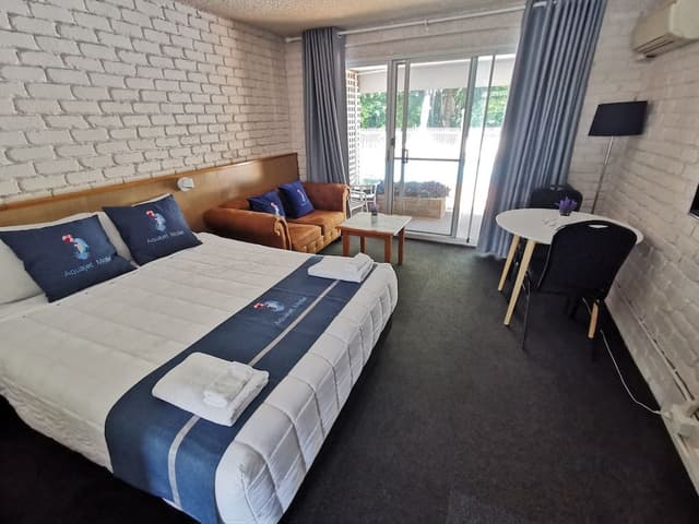 Queen Room