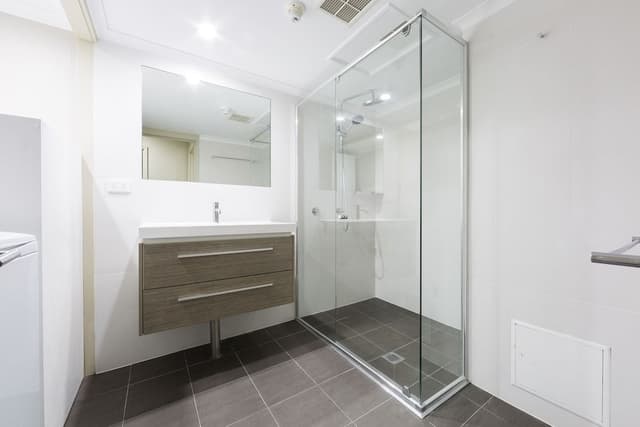 Four Bedroom Deluxe Apartment (2nd Floor - Stairs Only)