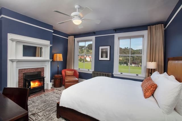 Standard Room, 1 King Bed (Historic)