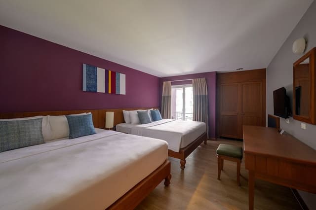 Deluxe Double Room, Pool View