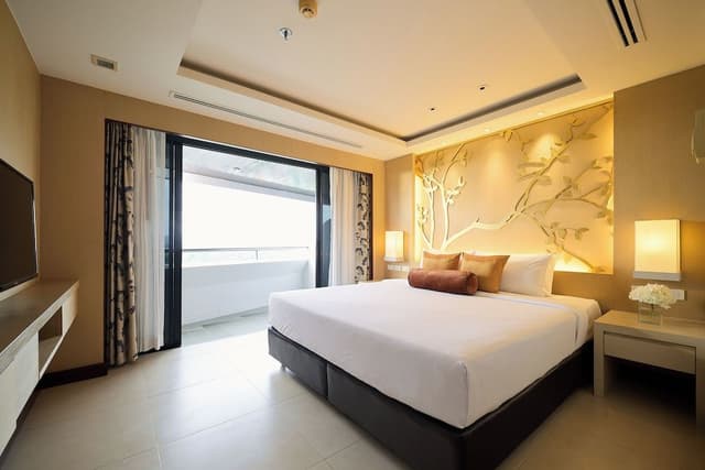 Executive Suite