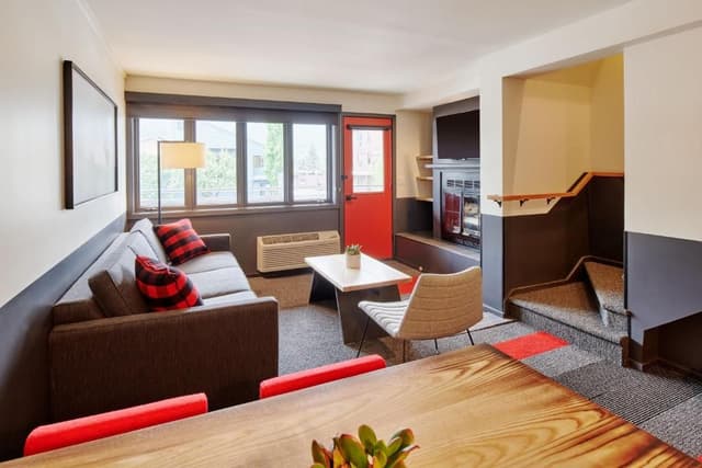Two-Bedroom Suite