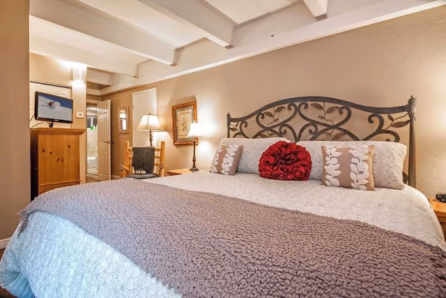 Condo, 1 Bedroom (Platinum)