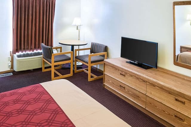 Standard Room, 1 Queen Bed, Non Smoking