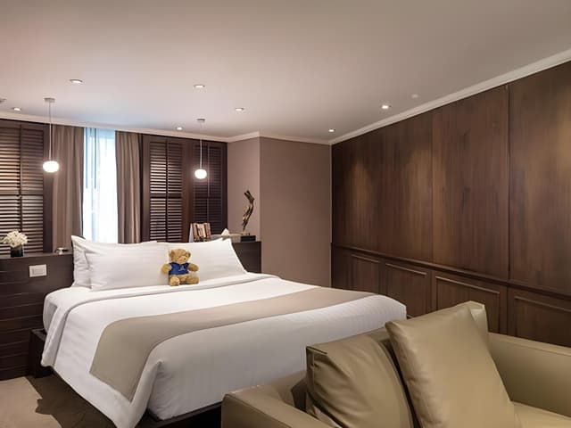 Suite Single, 1 King Bed, Jetted Tub