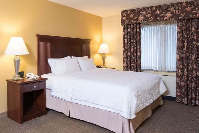 1KING PILLOWTOP BED W SHOWER ONLY NONSMOKING