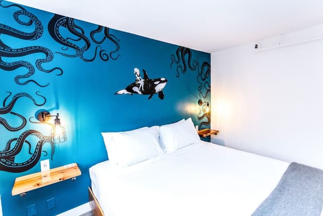 Standard Room, 1 King Bed