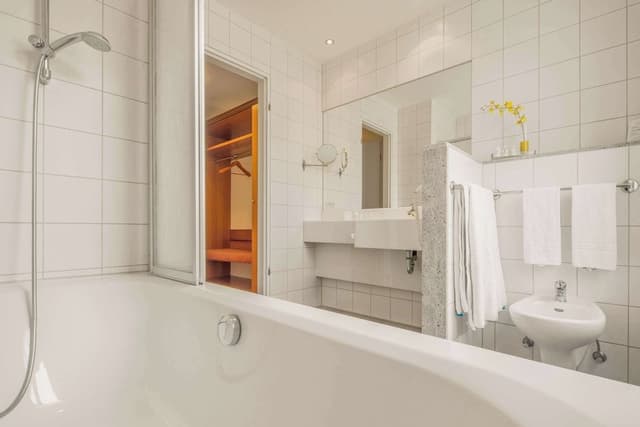 Suite, 2 Twin Beds (Cozy Sitting Corner)