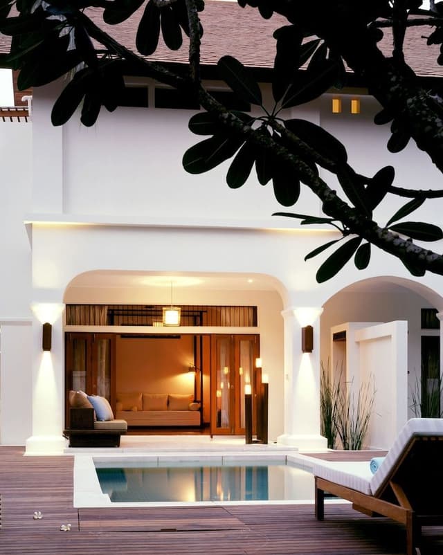Duplex Interconnecting Pool Villa Suite