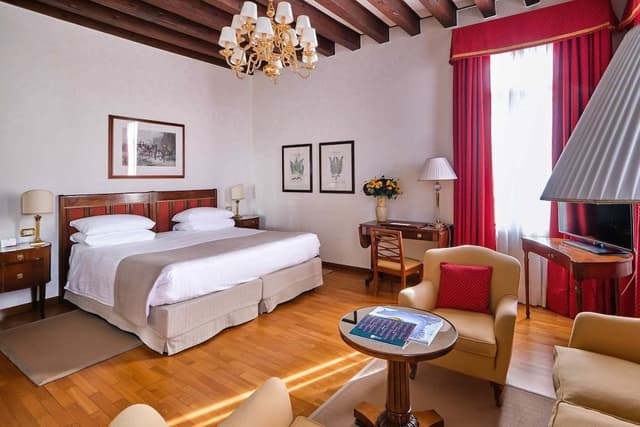 Junior Suite (Premier)
