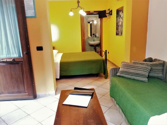 Basic Triple Room