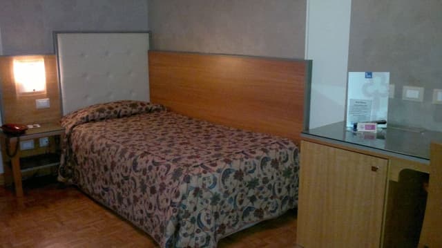 Classic Single Room