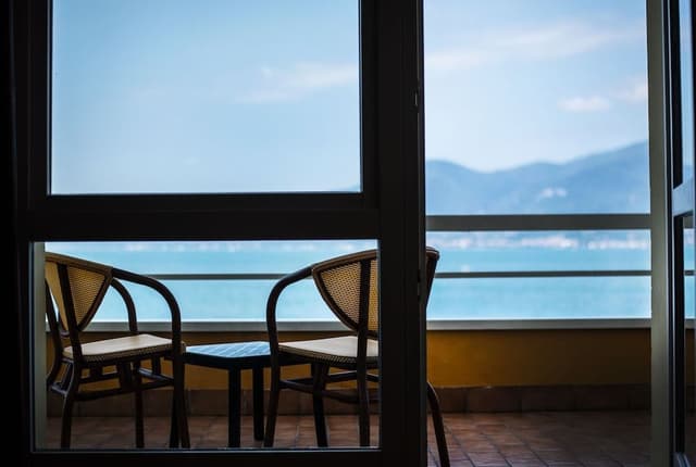 Deluxe Double Room, Lake View (3 pax)