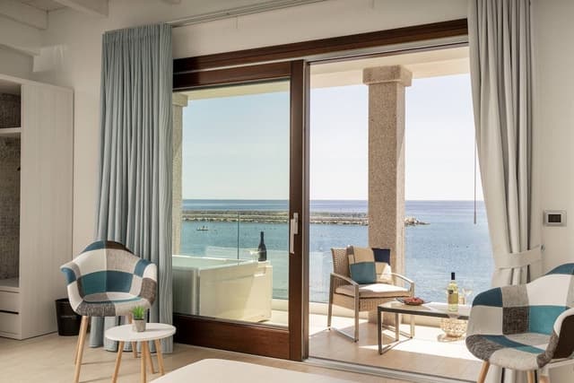 Deluxe Room, Hot Tub, Sea View