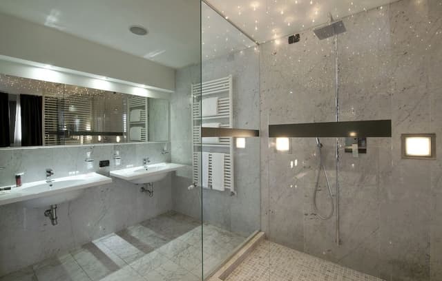 Suite, Jetted Tub (single use)