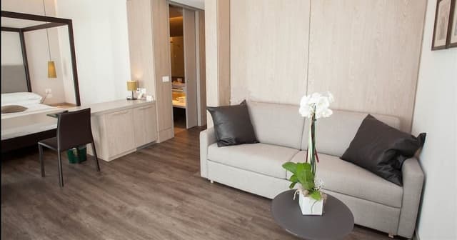 Premium Quadruple Room