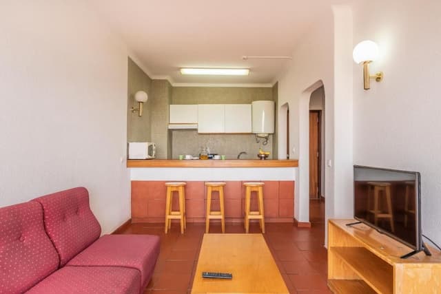 One-Bedroom Apartment with Sea View (2 Adults)