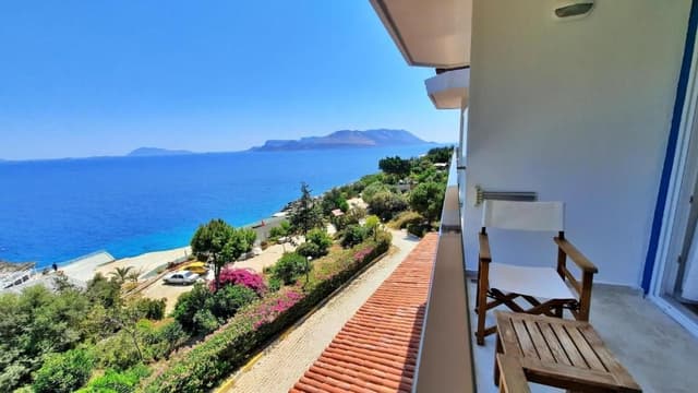 Standard Twin Room with Sea View
