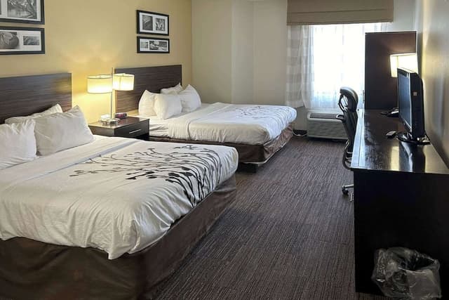 Room, 2 Queen Beds, Non Smoking
