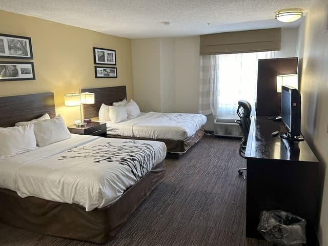 Room, 2 Queen Beds, Non Smoking