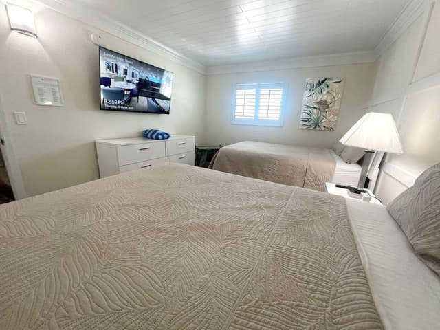Suite with Two Doubles, Beachfront, Balcony