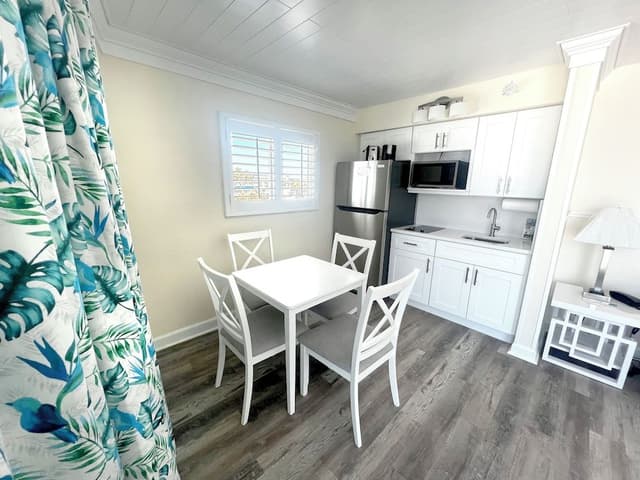 Suite with King Bed, Beachfront, Balcony