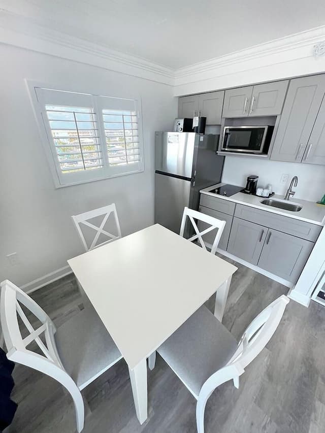 Suite with King Bed, Beachfront, Balcony