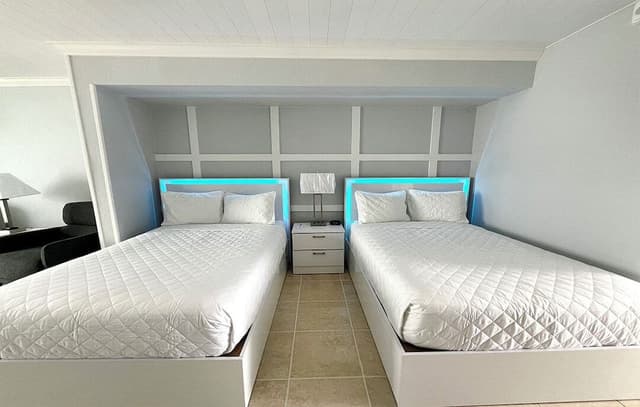 Standard Beachfront, Balcony, Two Doubles