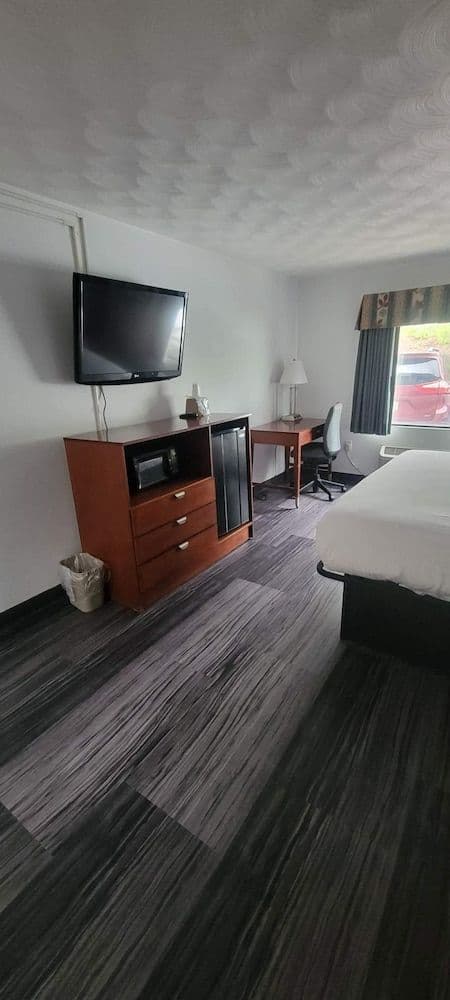 Basic Single Room