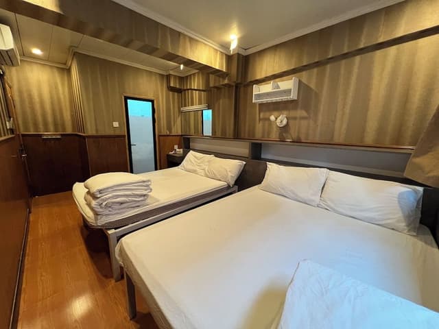 Standard Quadruple Room