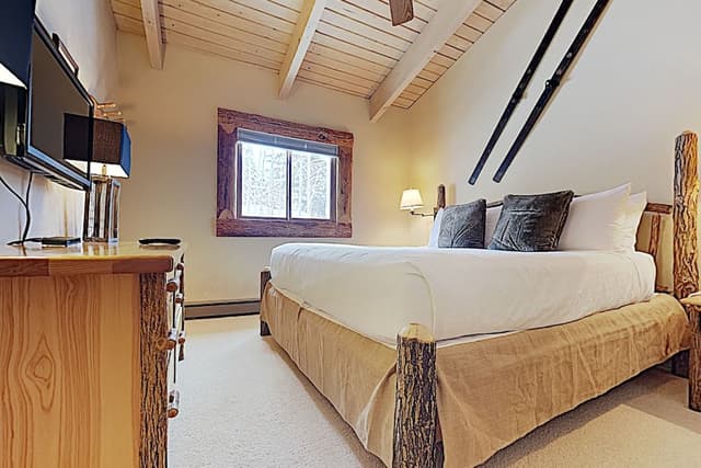 Deluxe Two Bedroom plus Loft ~ A3E