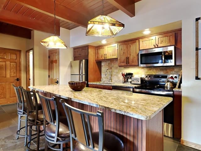 Deluxe One Bedroom ~ C1B