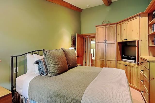 Deluxe Two Bedroom plus Loft ~ C3H