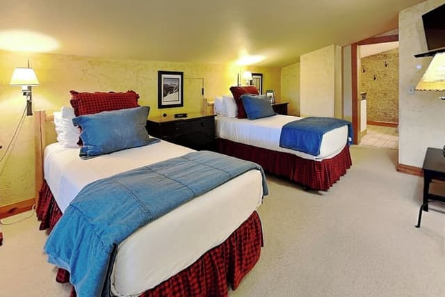 Deluxe Two Bedroom plus Loft ~ A3H