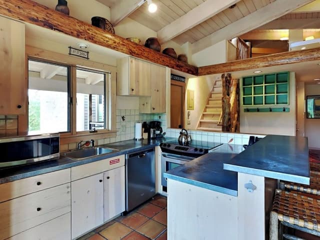 Deluxe Two Bedroom plus Loft ~ A3E