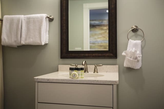 Suite, Multiple Bedrooms (River View) - Stair Access Only
