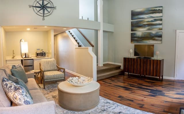 Suite, Multiple Bedrooms (River View) - Stair Access Only