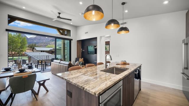 Luxury Villa, 2 Bedrooms, Balcony, Mountain View